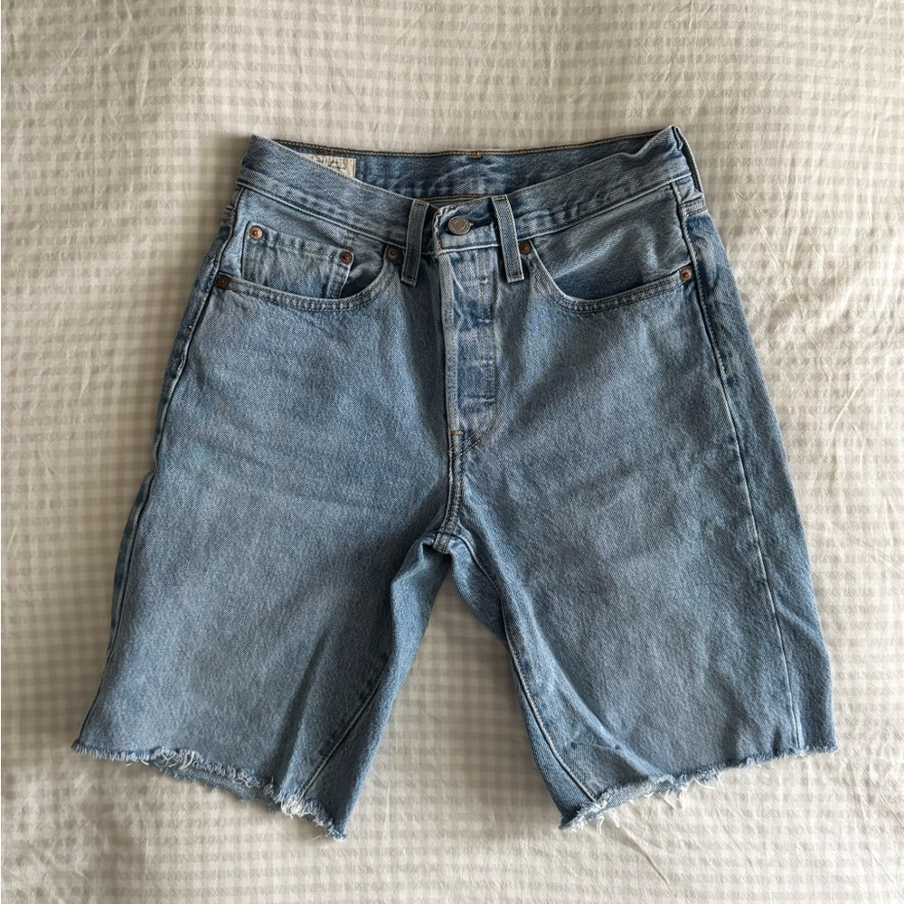 Levi’s mid-thigh shorts